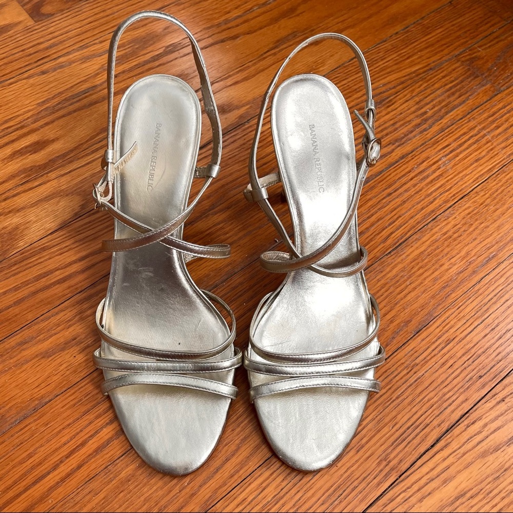 Banana Republic gold strappy heels